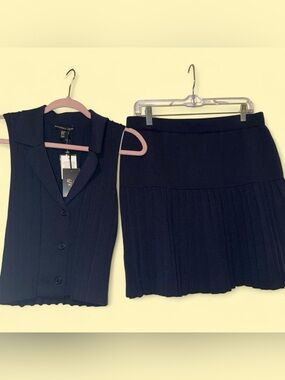 Sincerely Jules 2 piece pleated set NWT